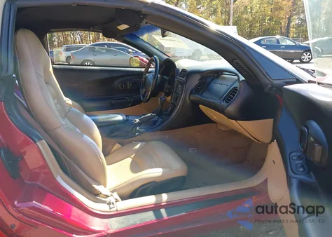 2002 Chevrolet Corvette z USA, uszkodzony, nr VIN 1G1YY32G125131329